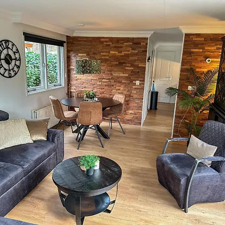 Bos Chalet “Relaxed” Chalet